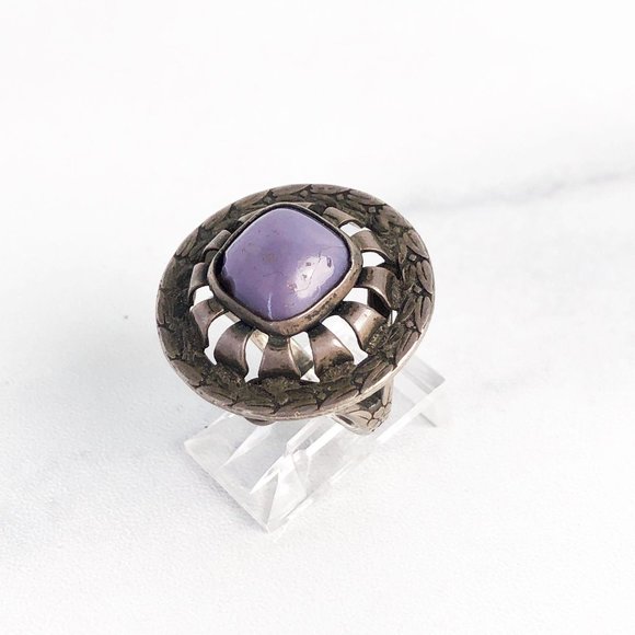 not sure Jewelry - Mexican Sterling Silver Purple Art Glass Ring